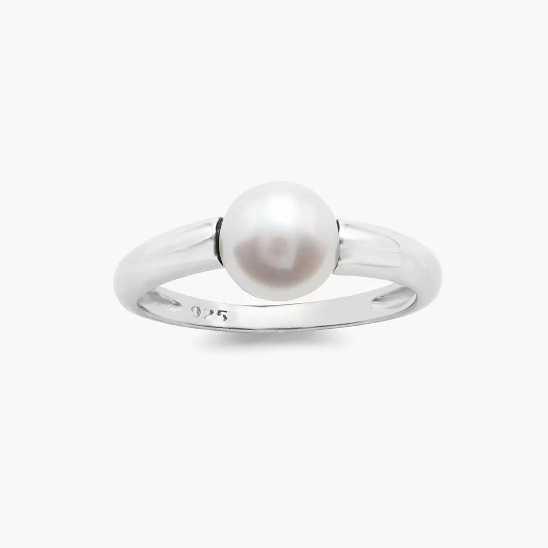 Classic Pearl Ring