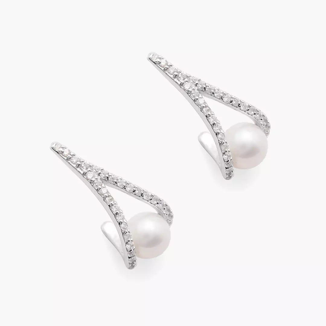 Claw Pearl Earrings
