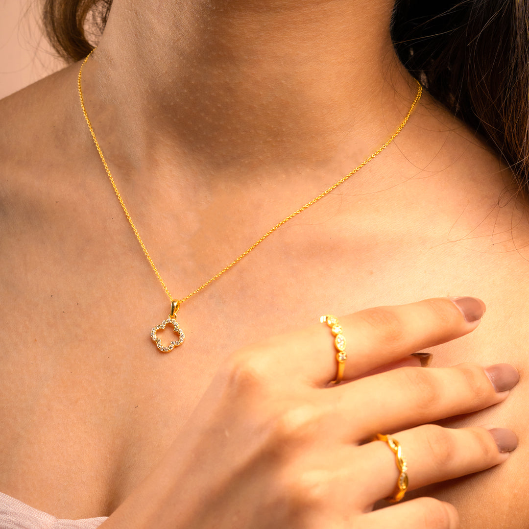 Clover Necklace
