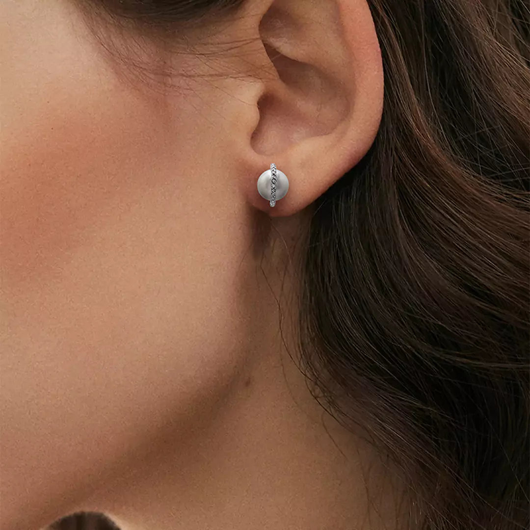 Diamond Pearl Studs