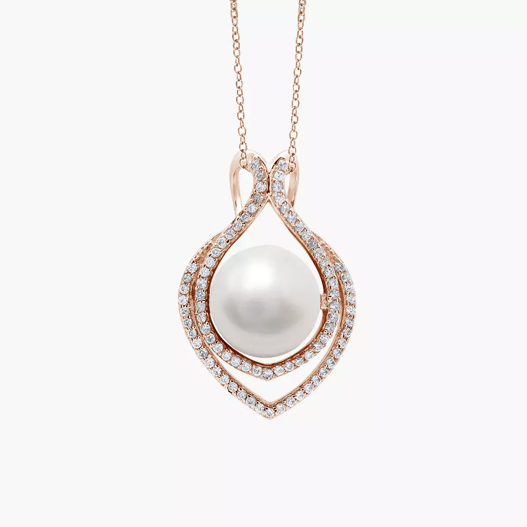 Fish Pearl Necklace