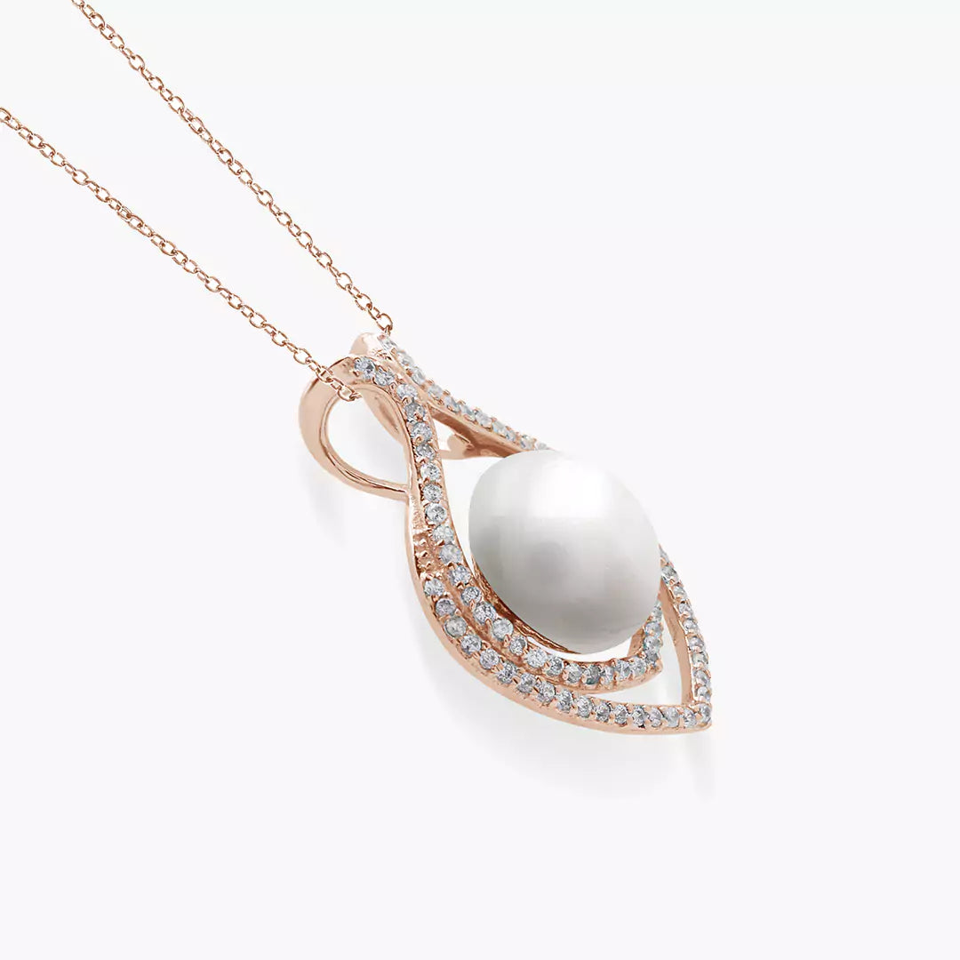 Fish Pearl Necklace