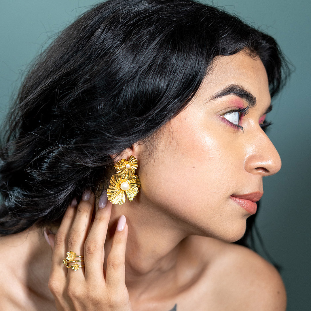 Floret Golden Earrings
