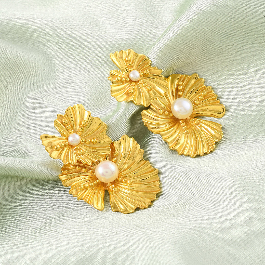 Floret Golden Earrings