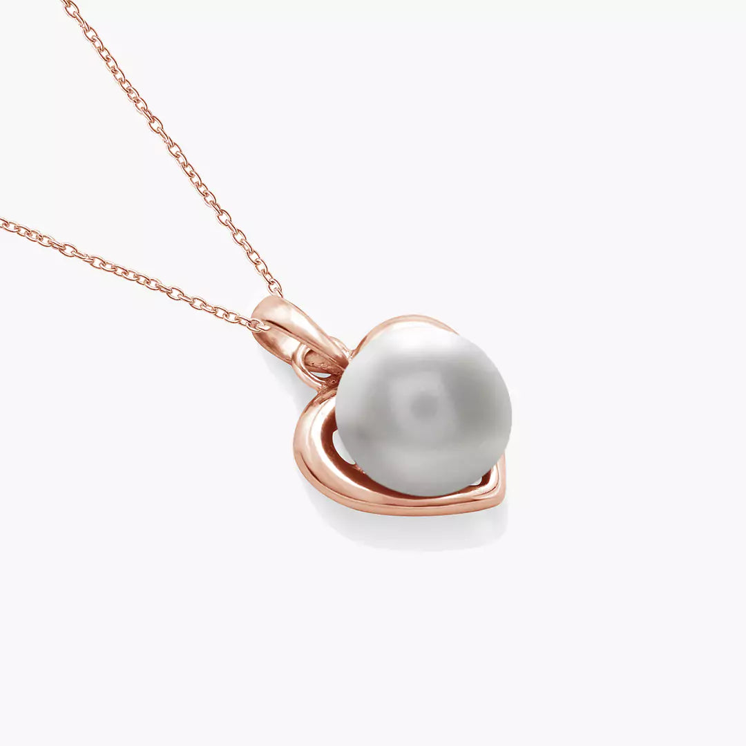 Hearty Pearl Necklace