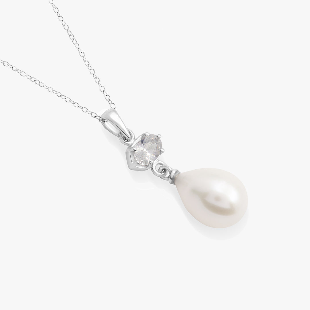 Hexa Solitaire Pearl Necklace