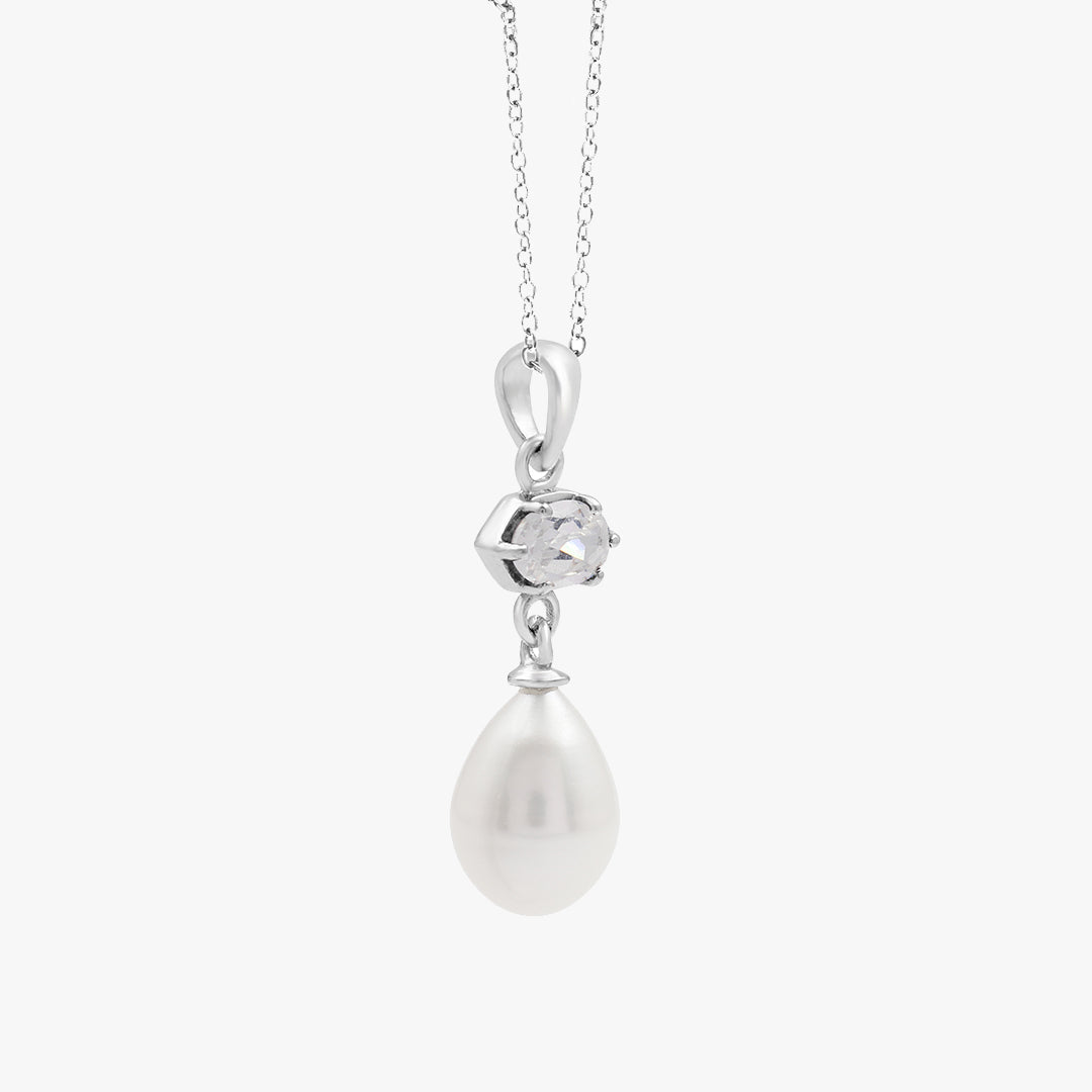 Hexa Solitaire Pearl Necklace