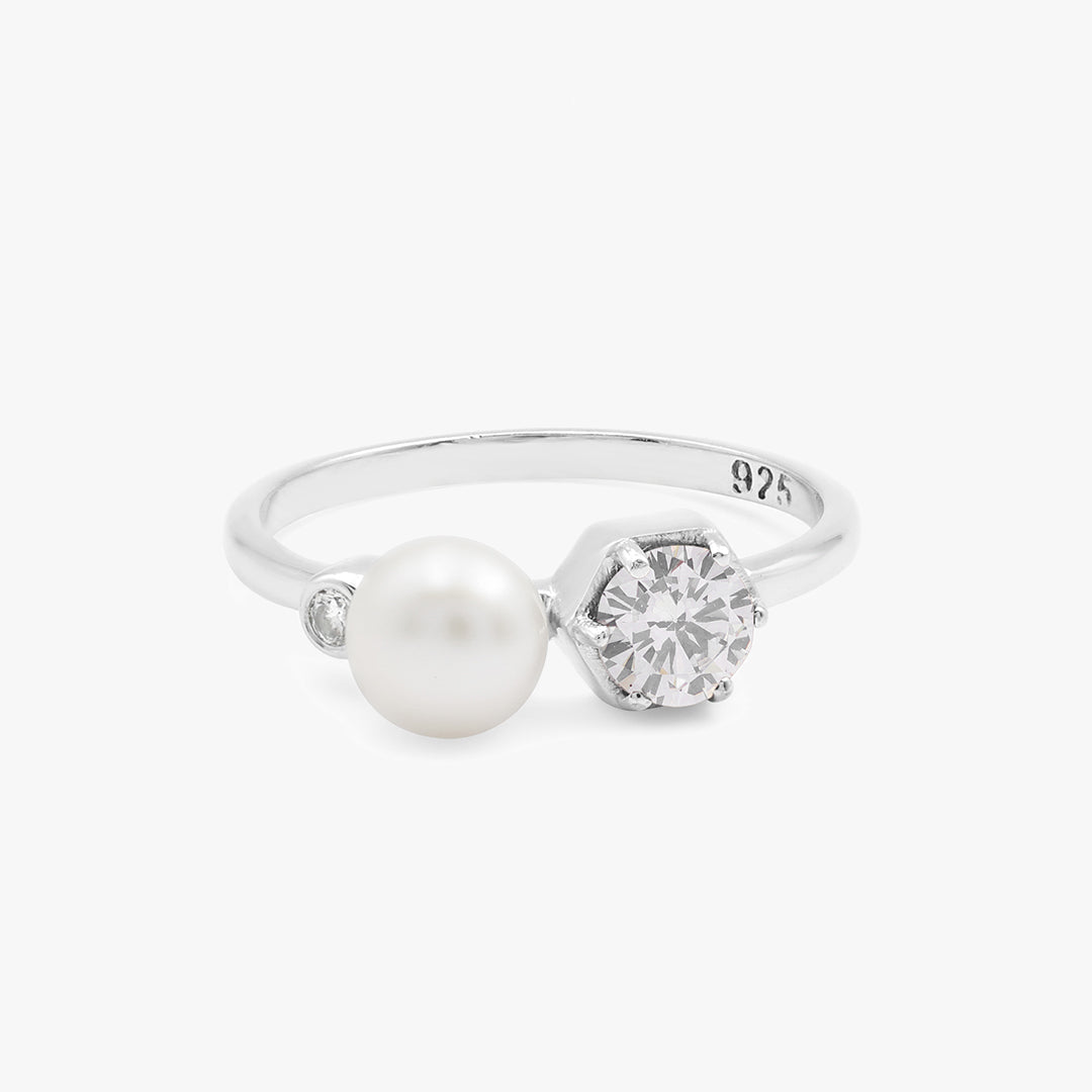 Hexa Diamond Pearl Ring
