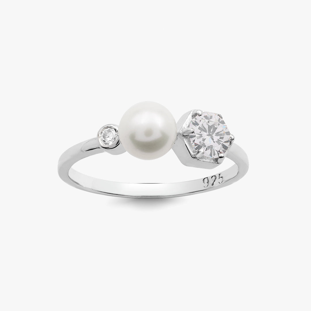 Hexa Diamond Pearl Ring
