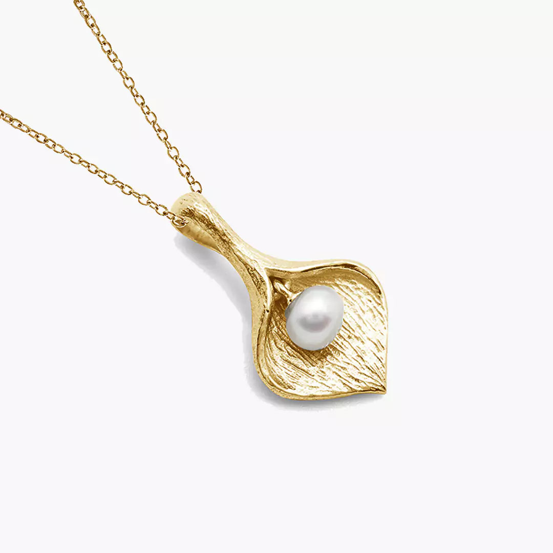 Leaf Bud Pearl Necklace