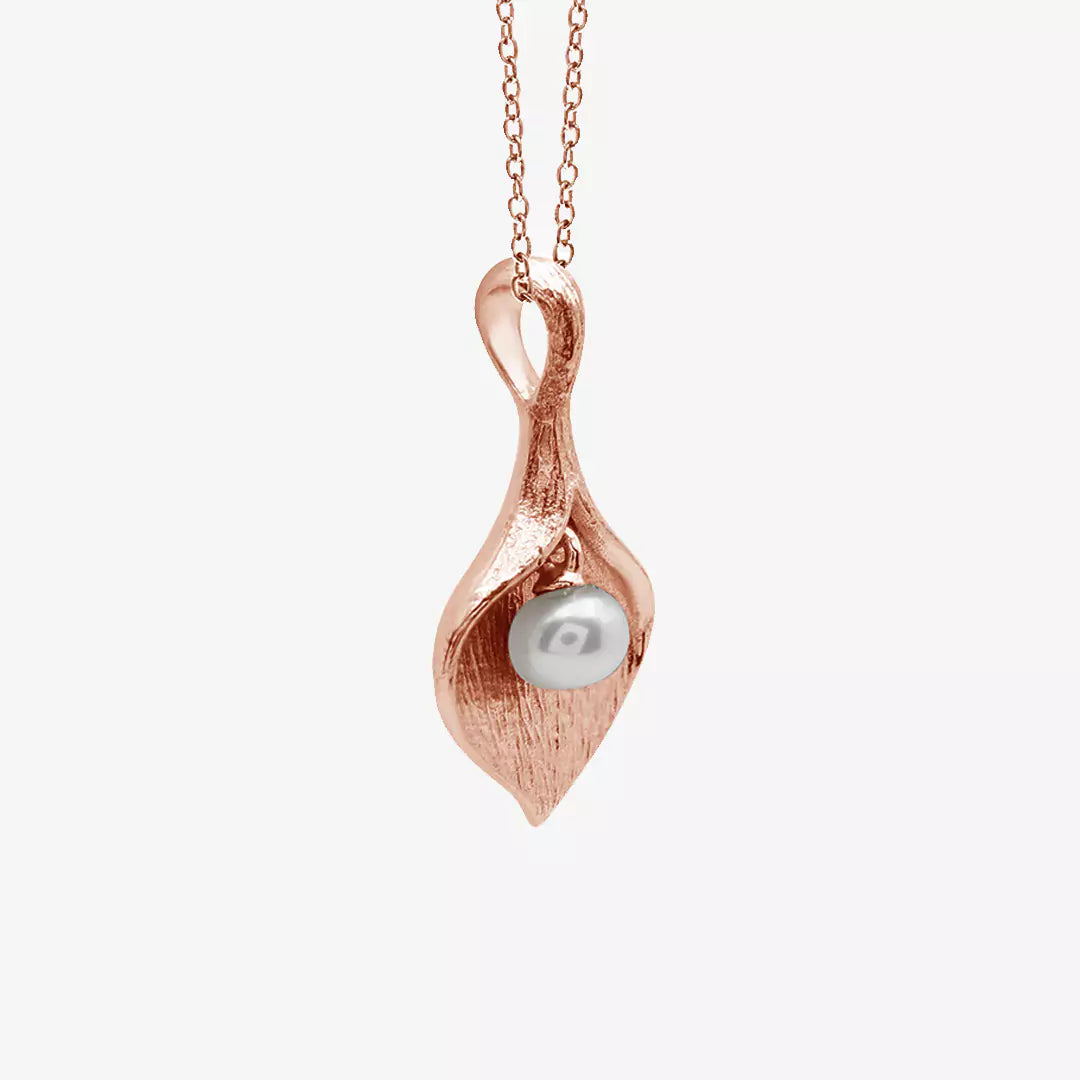 Leaf Bud Pearl Necklace