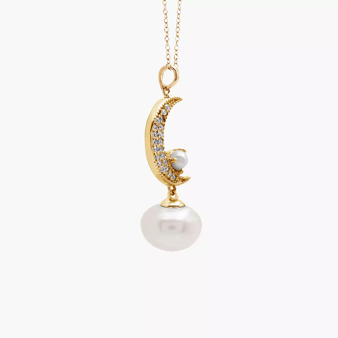 Moonlit Pearl Necklace