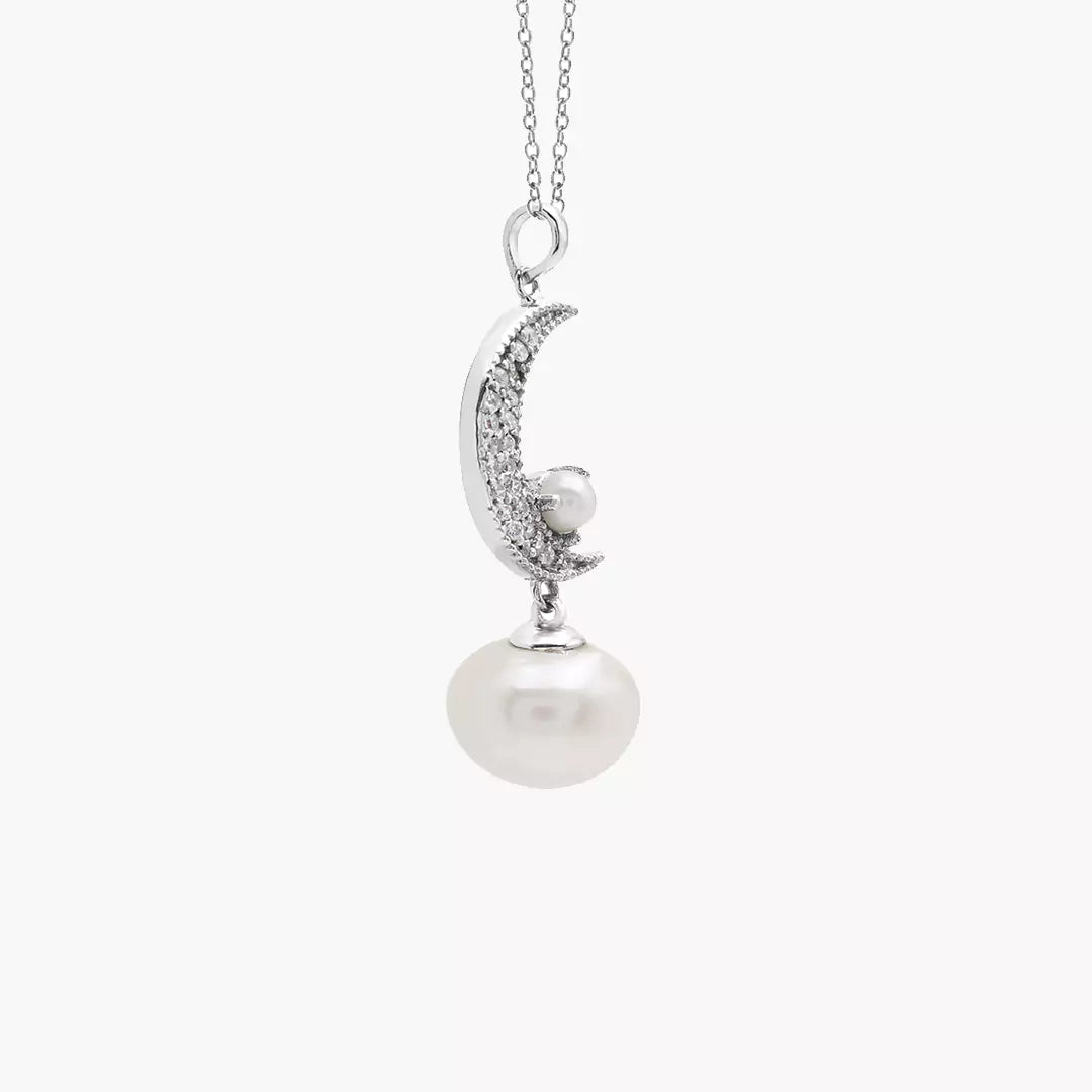 Moonlit Pearl Necklace