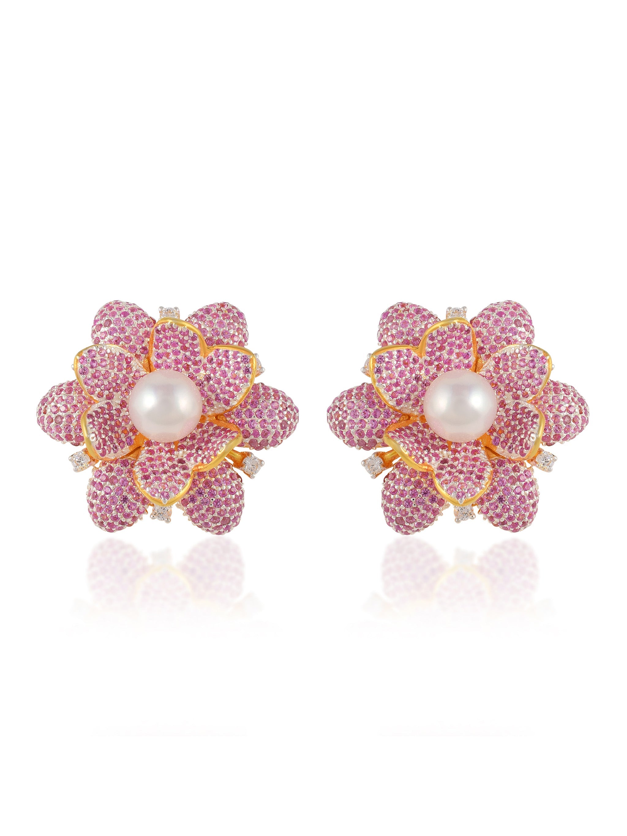 Petunia Maxi Studs