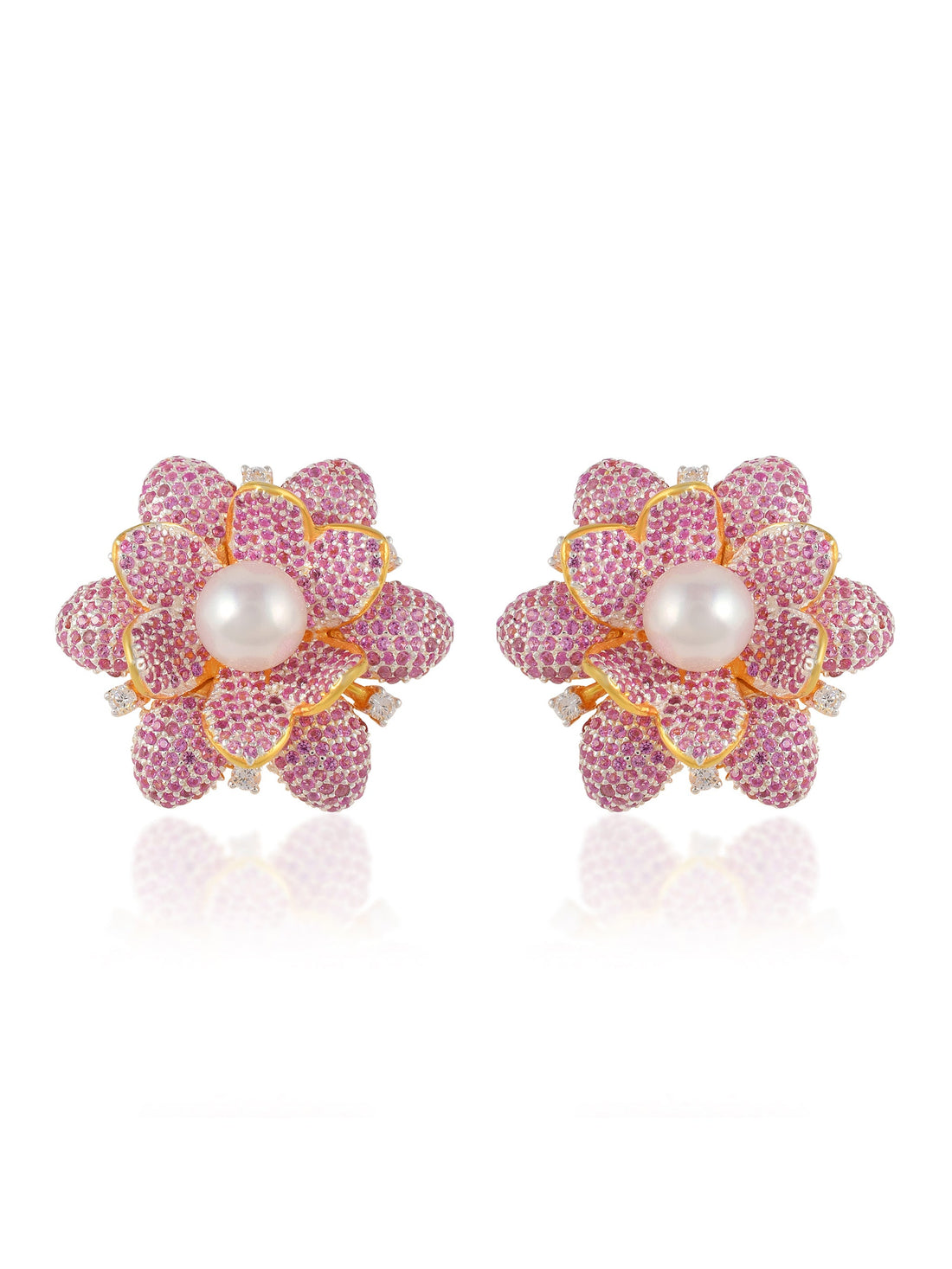 Petunia Maxi Studs