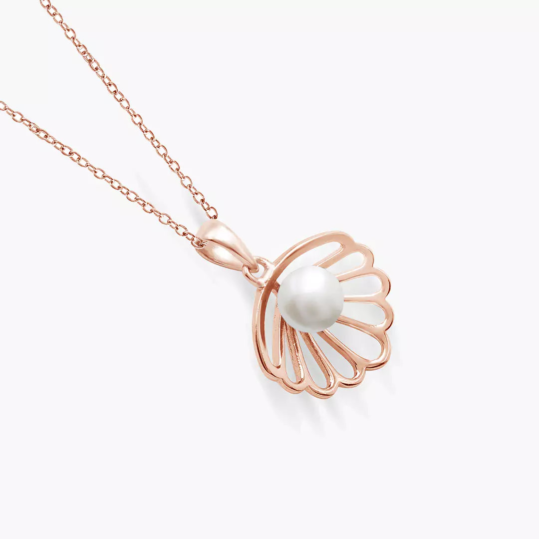 Seashell Pearl Necklace