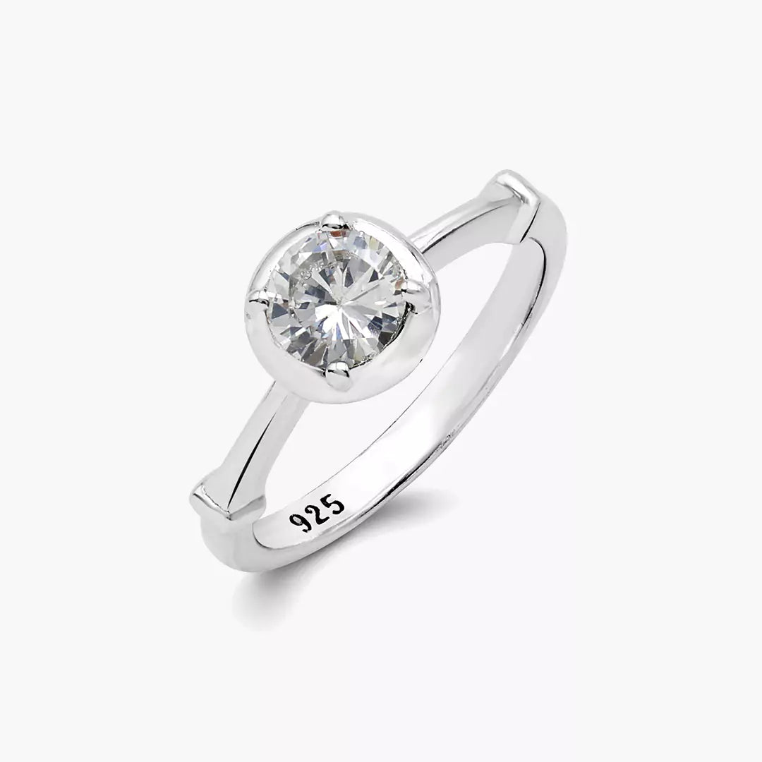 Simple Solitaire Ring