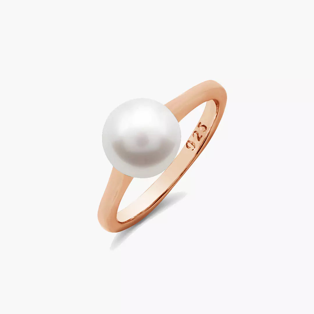 Sleek Pearl Ring