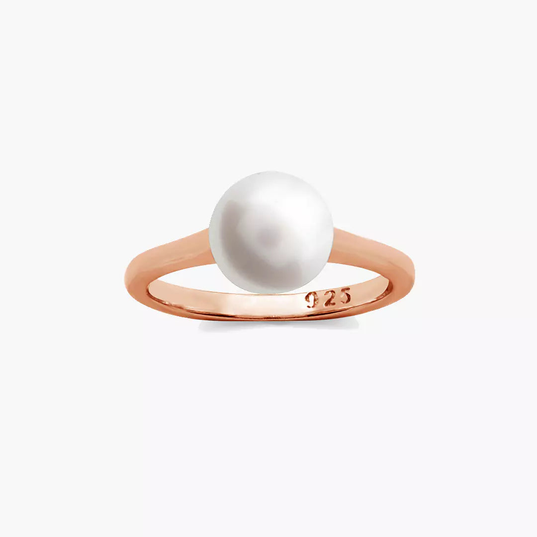 Sleek Pearl Ring