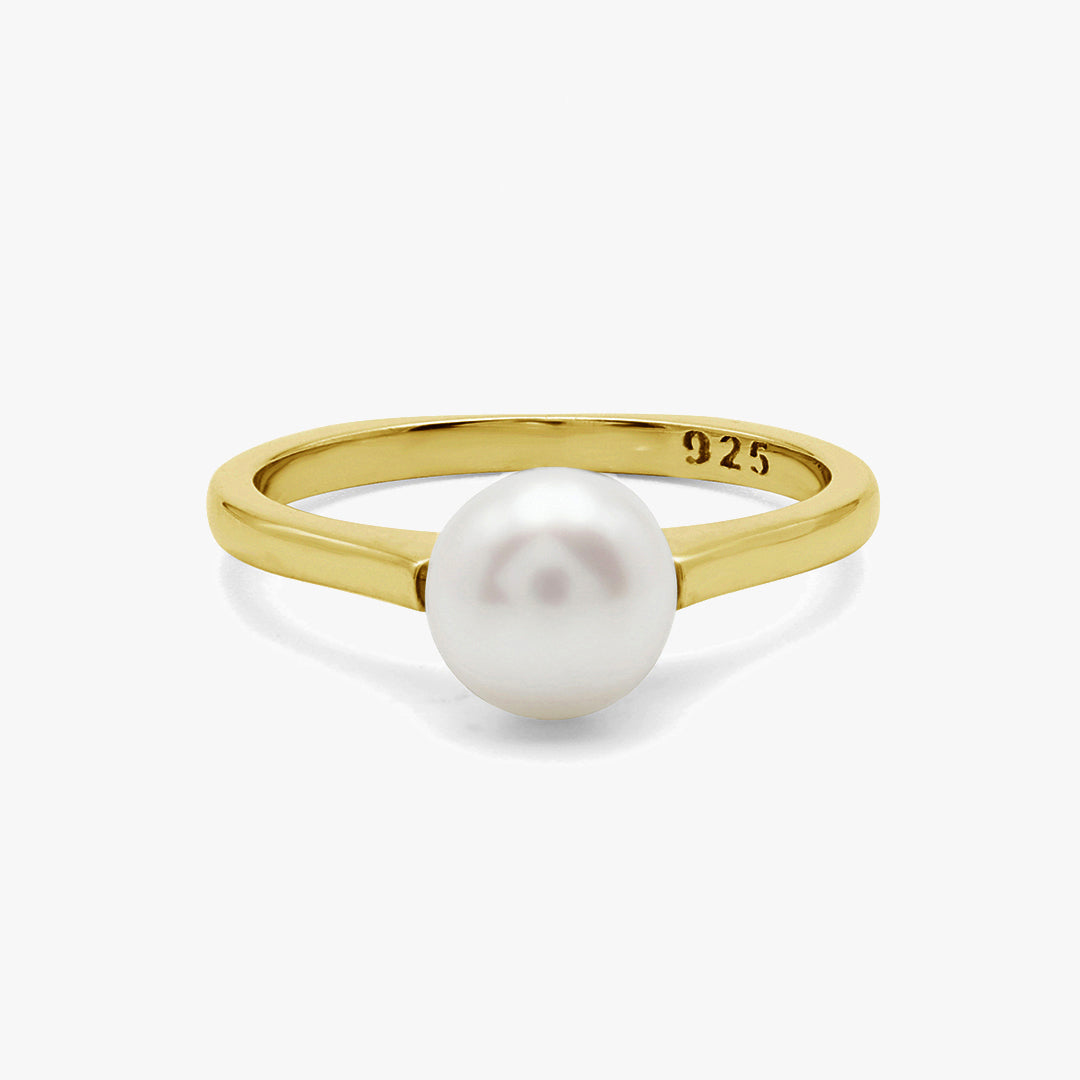 Sleek Pearl Ring