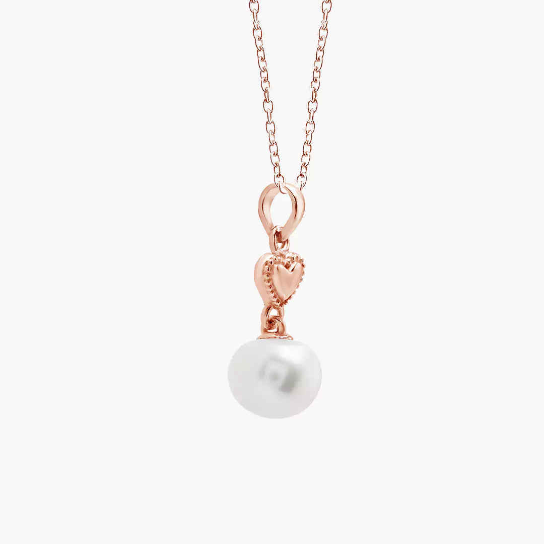 Vintage Heart Pearl Necklace